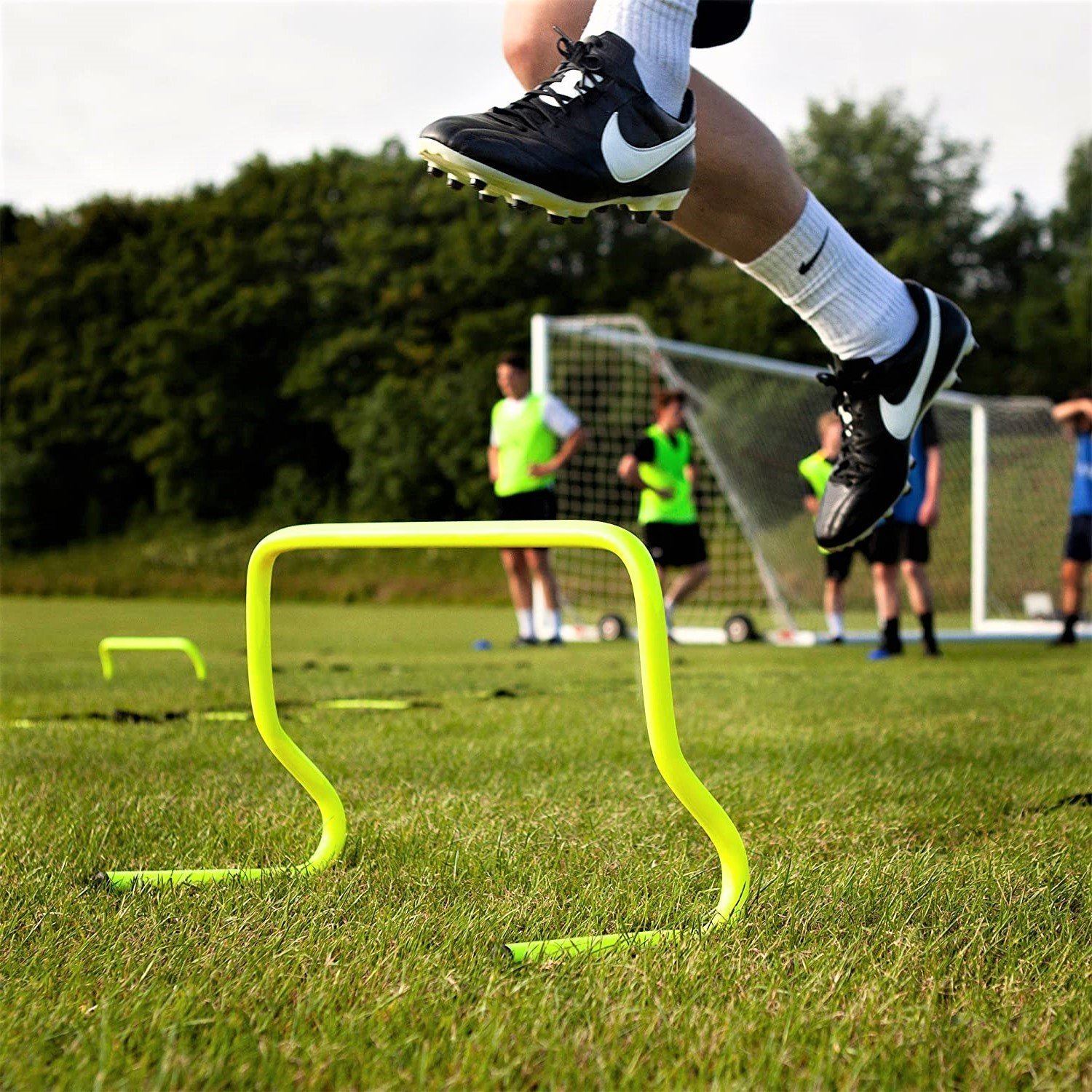 Soccer Hurdles - Ustams